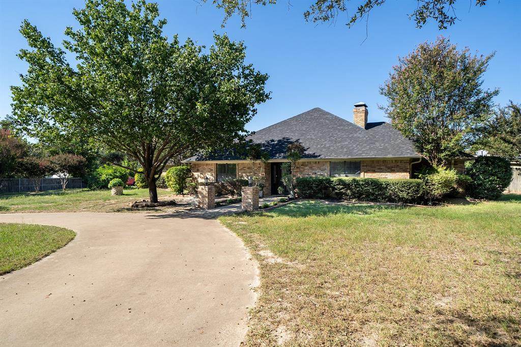 15450 Doris - Photo 1