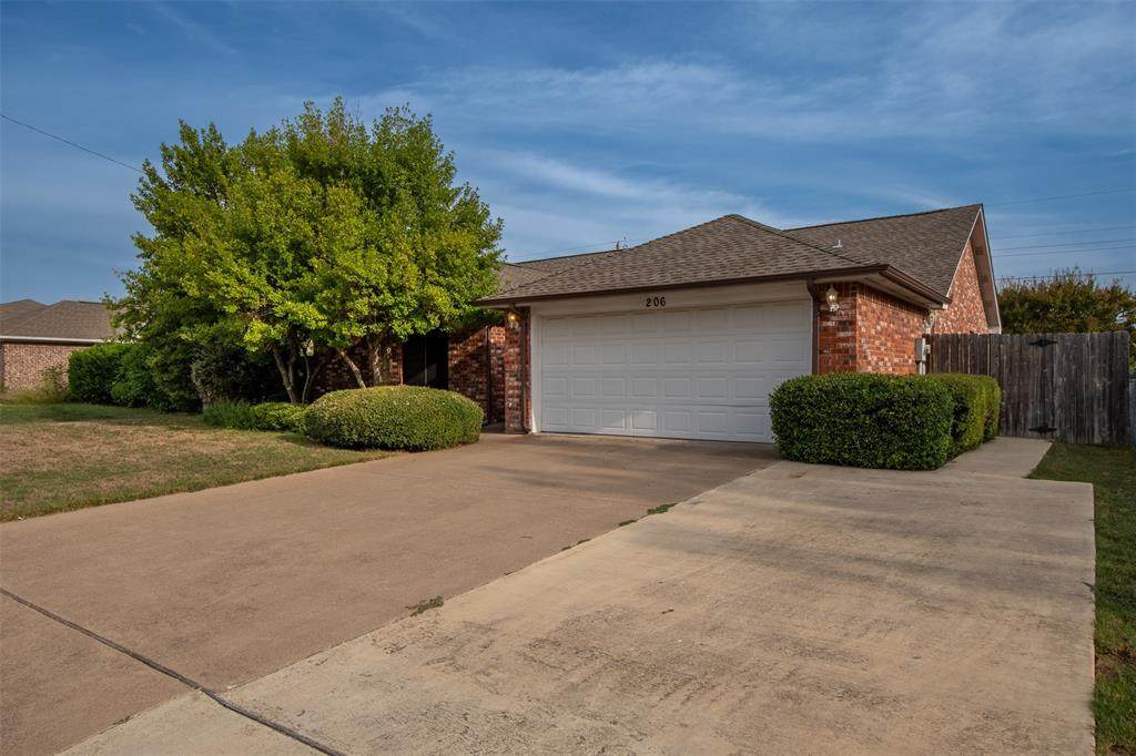 206 Big Bend Boulevard - Photo 1