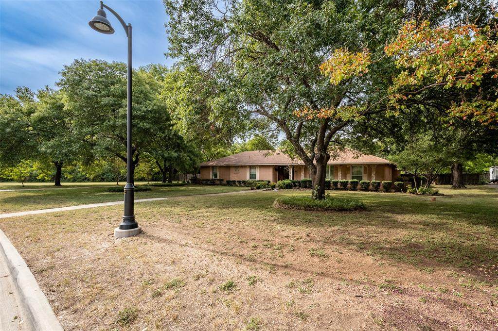 113 Overhill Drive - Photo 1