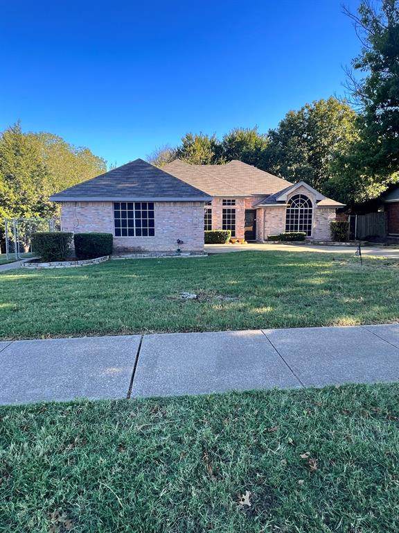 930 Bray Street - Photo 1