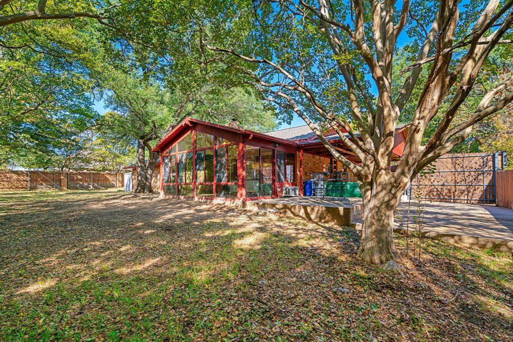 2521 Locksley Drive - Photo 1