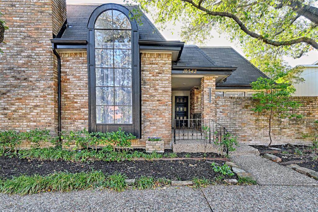 10542 Pagewood Drive - Photo 1