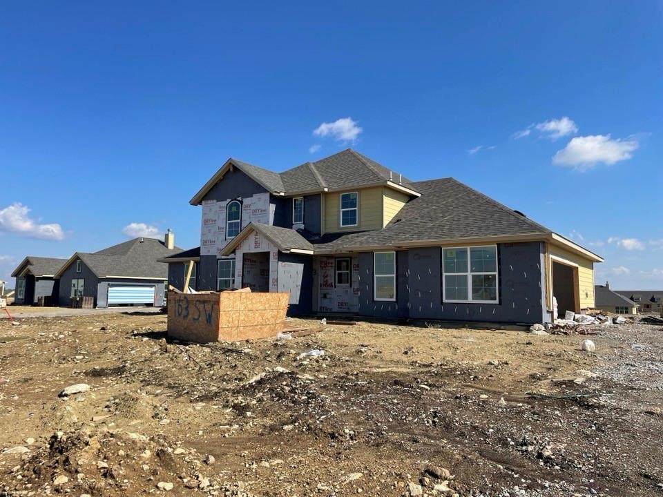 163 Spicewood Trail - Photo 1