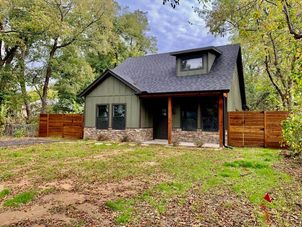 837 3rd Street - Photo 1