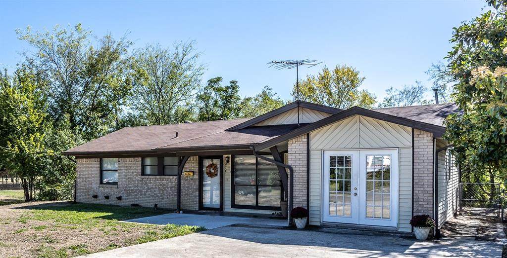 2958 Joanna Drive - Photo 1