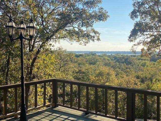 255 Rosewood Drive - Photo 1