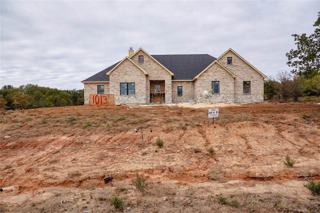 1013 Freedom Court - Photo 1