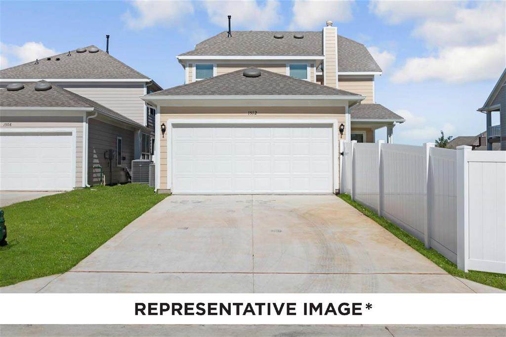 2829 Brittlebush Drive - Photo 1