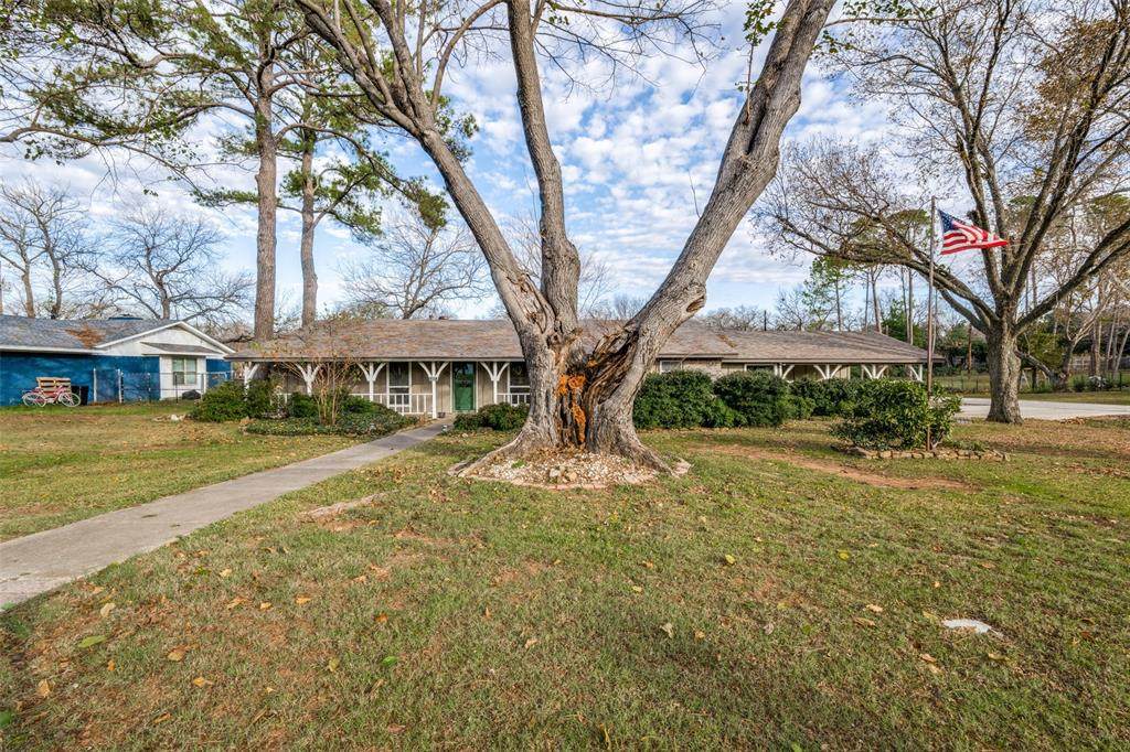 1157 Melissa Drive - Photo 1
