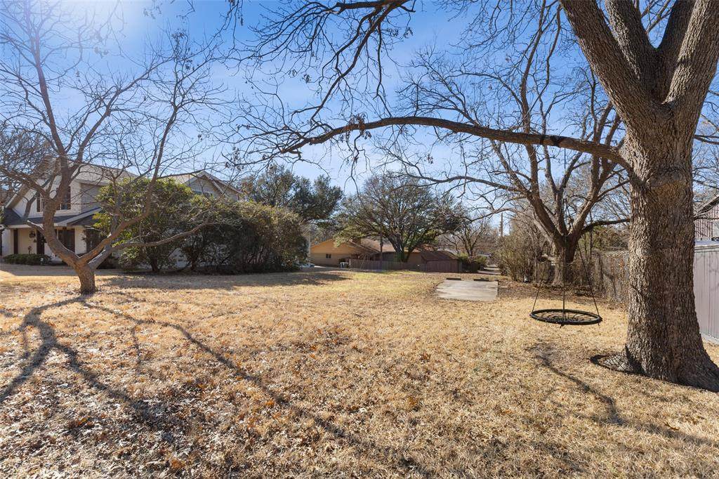 9621 Larchcrest Drive - Photo 1