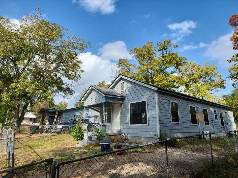 202 Lowe Street - Photo 1
