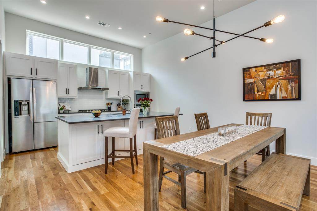3200 Ross Avenue - Photo 1