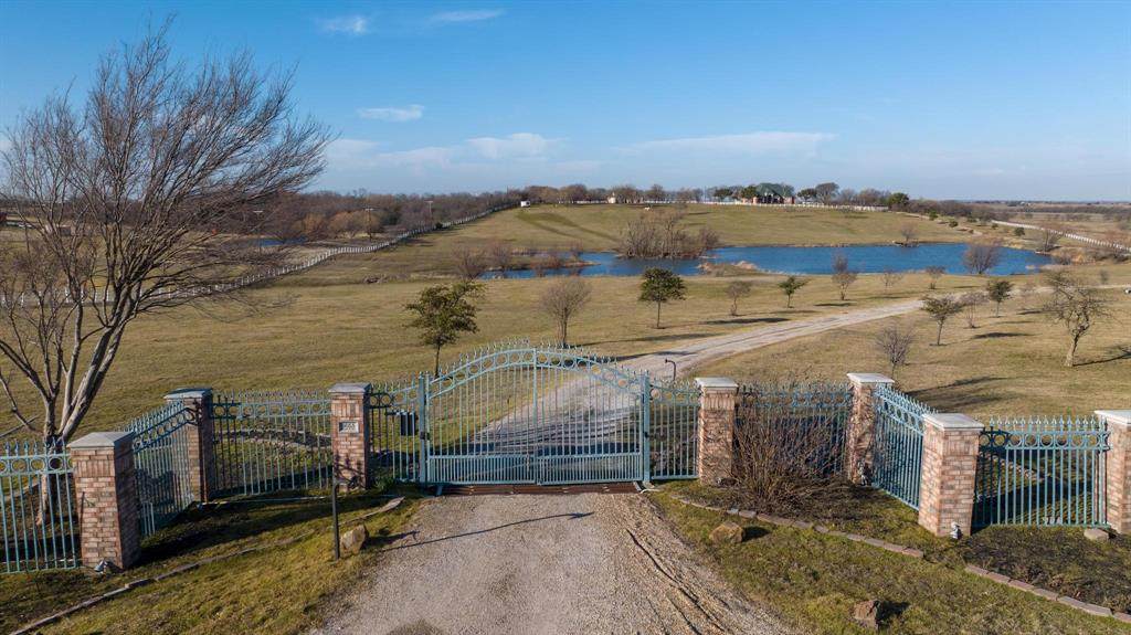 9055 Santa Fe Trail - Photo 1
