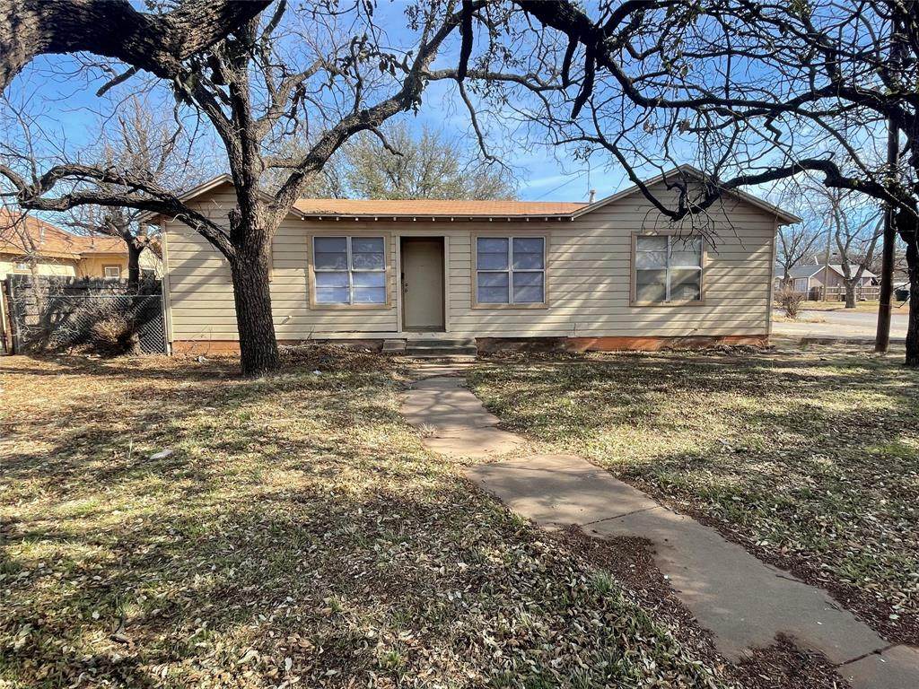 249 Mockingbird Lane - Photo 1