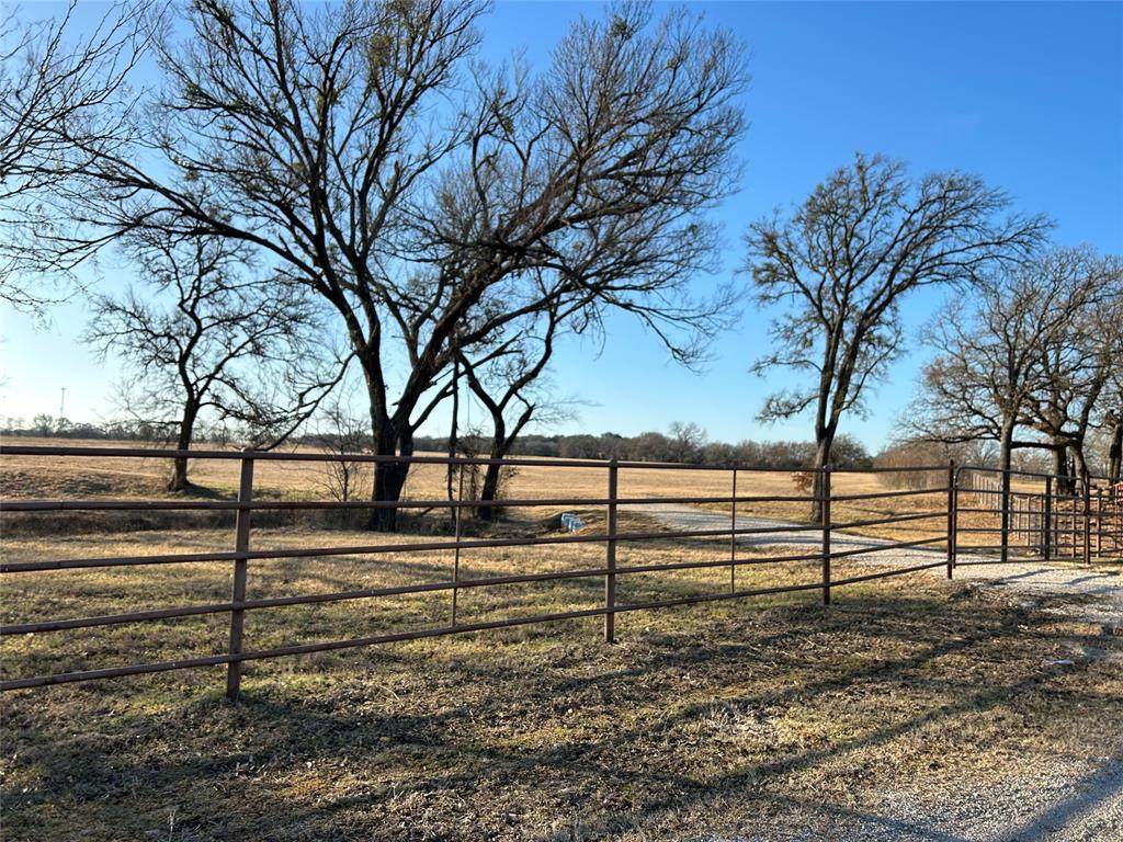 611 Neri Road - Photo 1