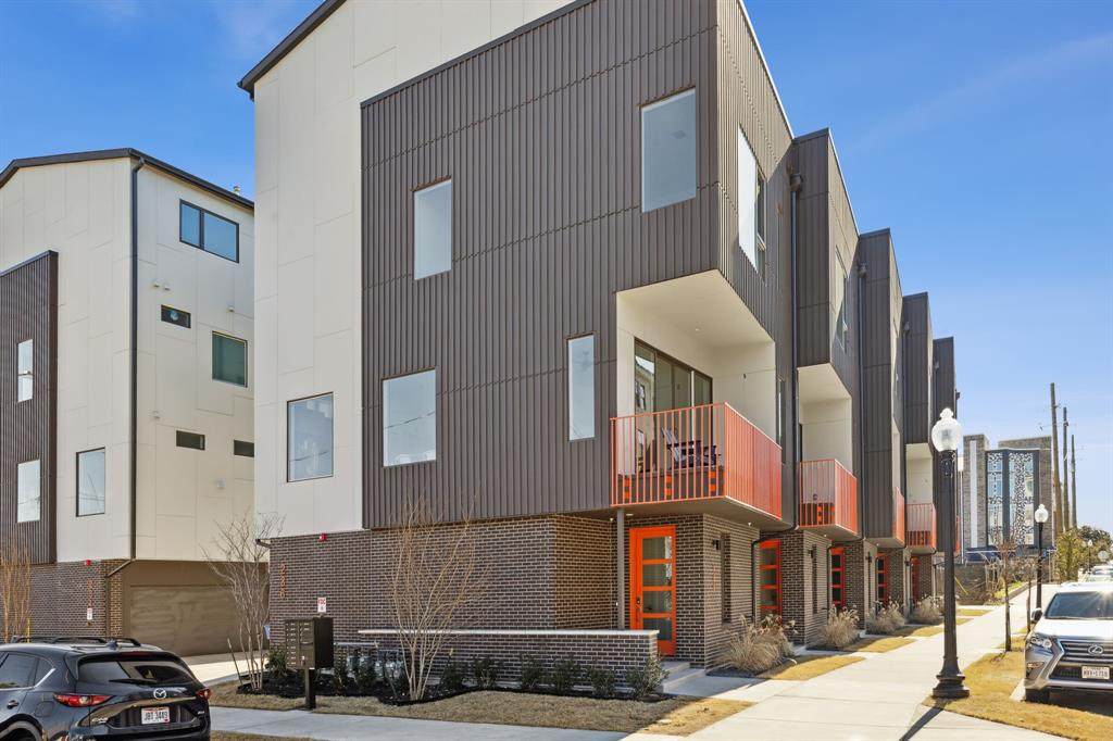 236 Melba - Photo 1