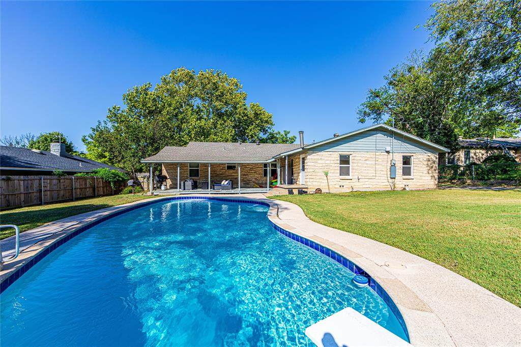 3524 Kingsbury Avenue - Photo 1
