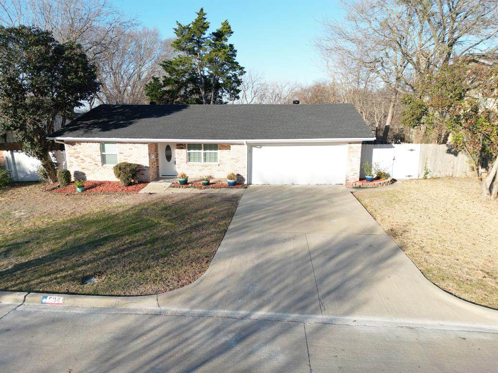 504 Whittle Way - Photo 1