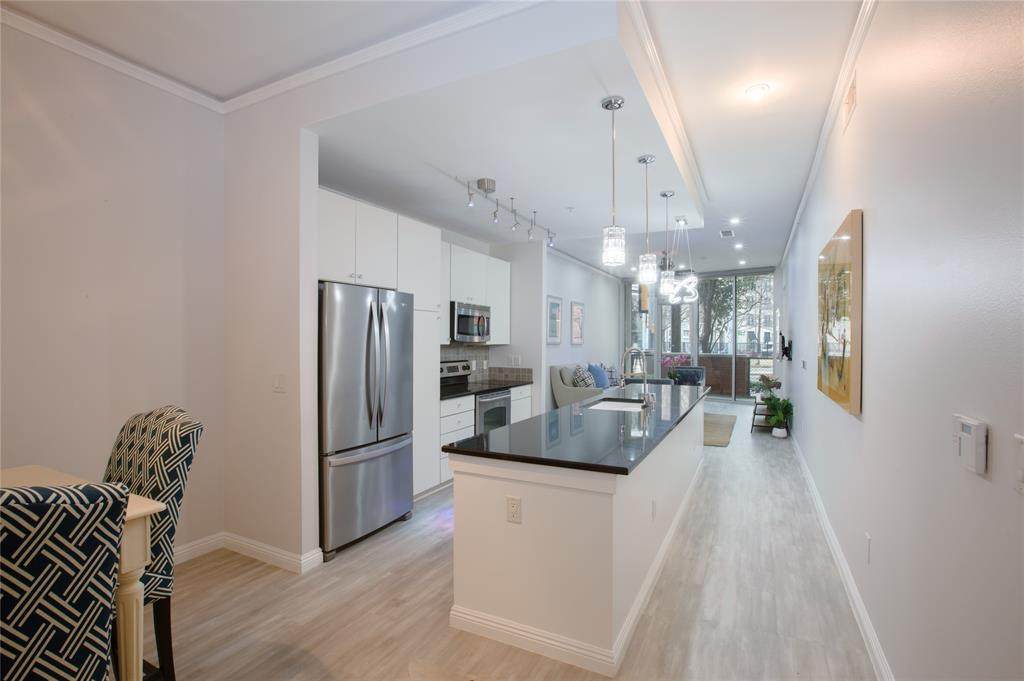 2950 Mckinney Avenue - Photo 1