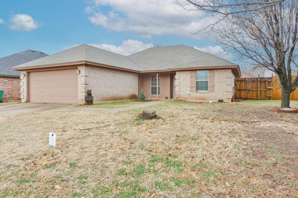 204 Troxell Boulevard - Photo 1