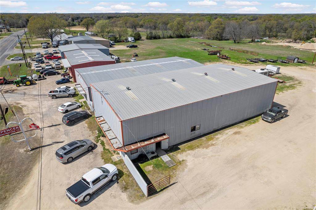 2620 Farm Road 79 - Photo 1