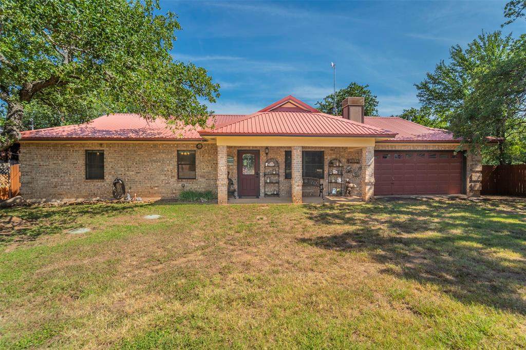1340 Lakeview Drive - Photo 1