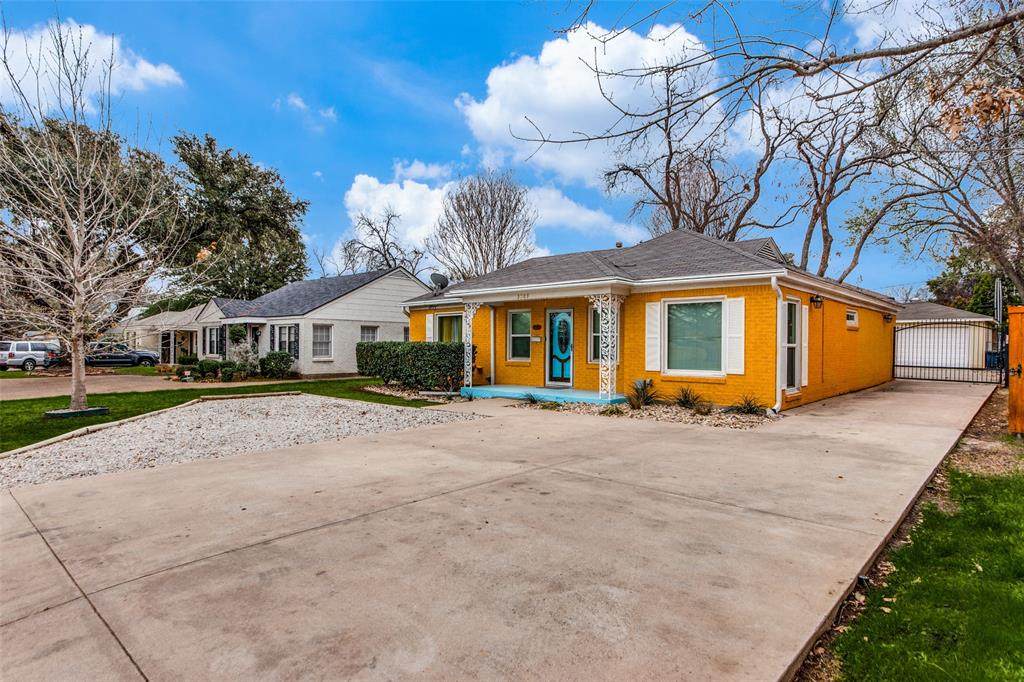 3709 White Settlement Road - Photo 1