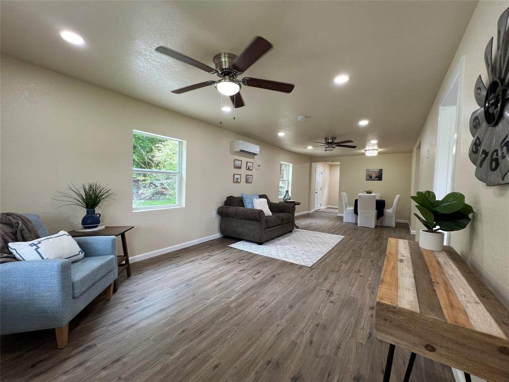 100 San Antonio Street - Photo 1