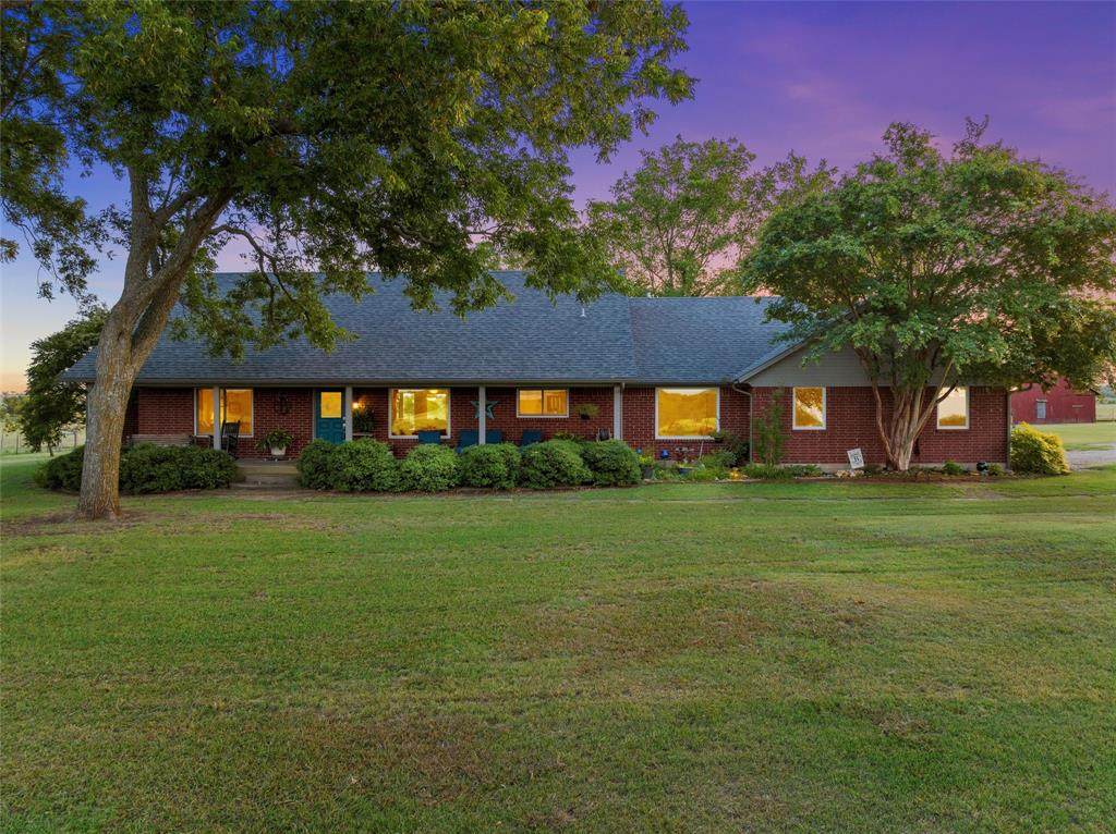 174 County Road 3230 - Photo 1