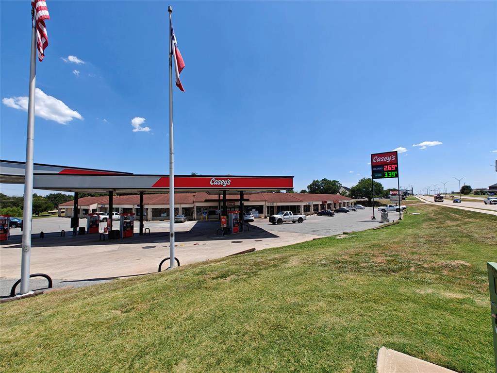 2121 Fm 1417 - Photo 1