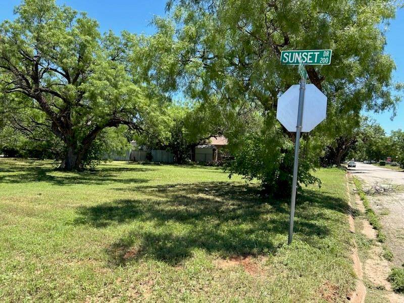 3034 Russell Avenue - Photo 1