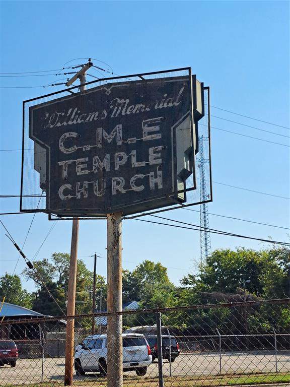 1501 Peabody Street - Photo 1