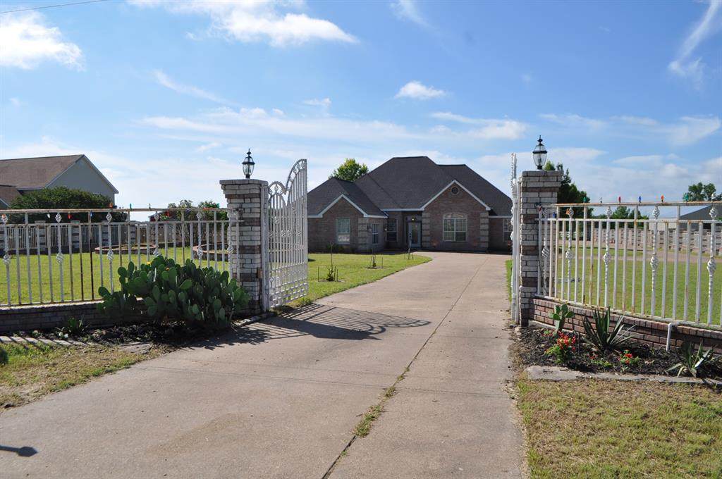 3511 Fm 66 - Photo 1