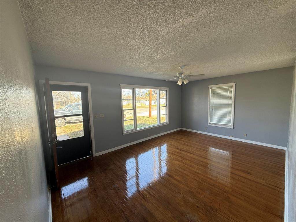 501 Needham Street - Photo 1