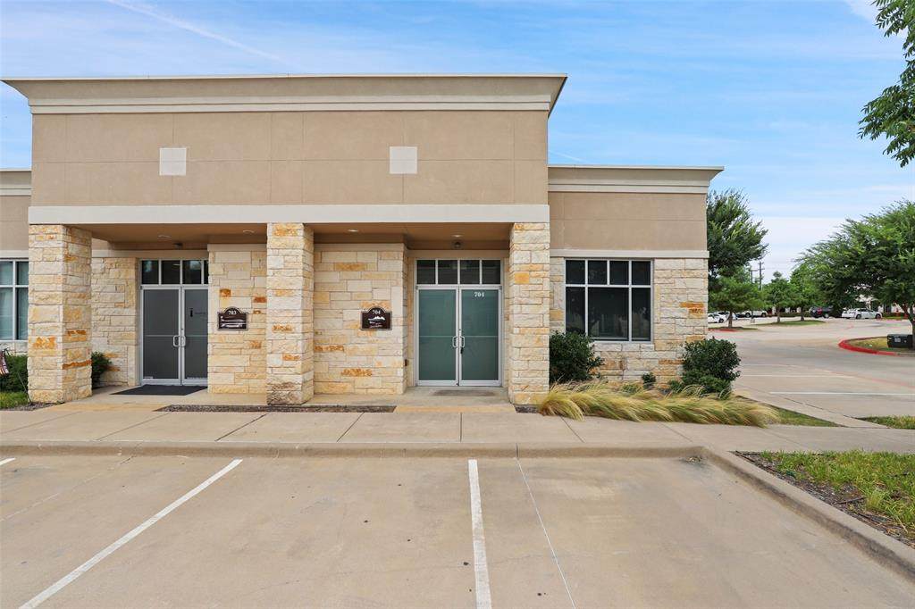 3900 Stonebridge Drive - Photo 1