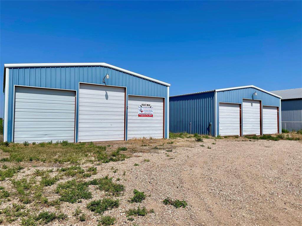 8522 County Road 2500 - Photo 1
