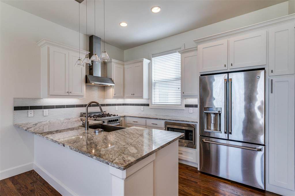 4514 Abbott Avenue - Photo 1