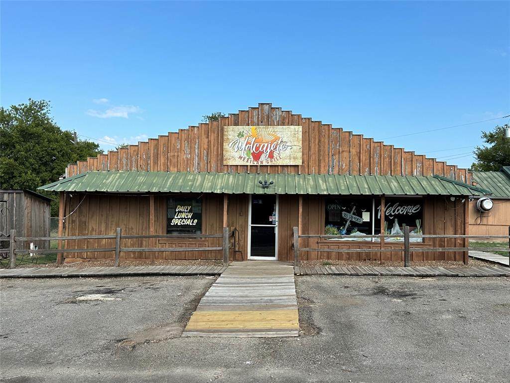 1502 Main Street - Photo 1