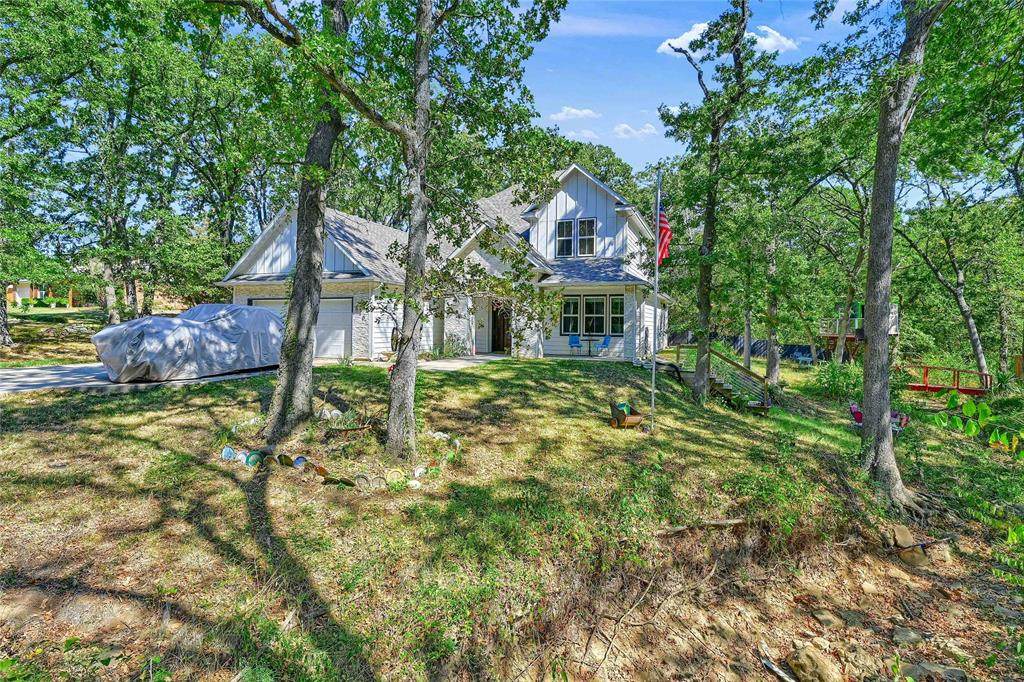 610 Deleon Street - Photo 1