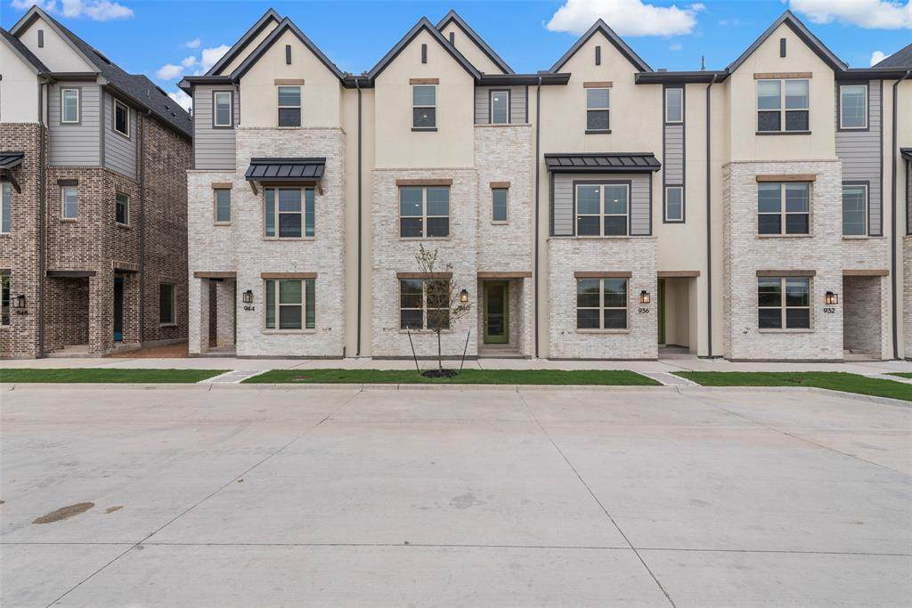 940 Concan Drive - Photo 1