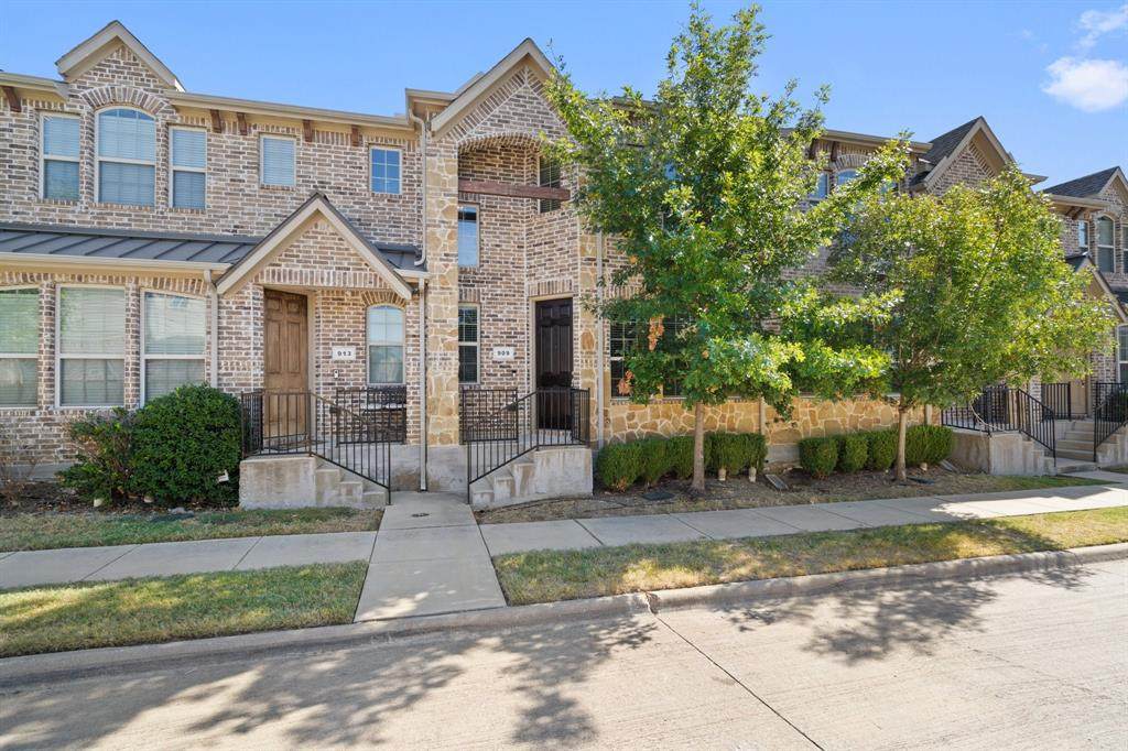 909 Shelby Lane - Photo 1