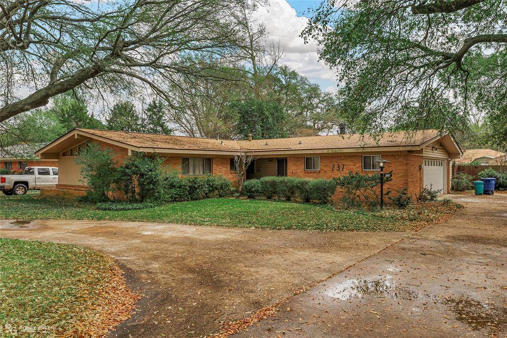 237 Pierremont Road - Photo 1