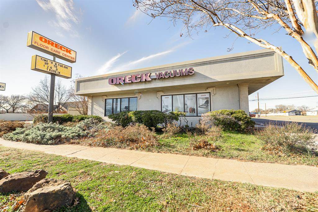 2100 Kemp Boulevard - Photo 1