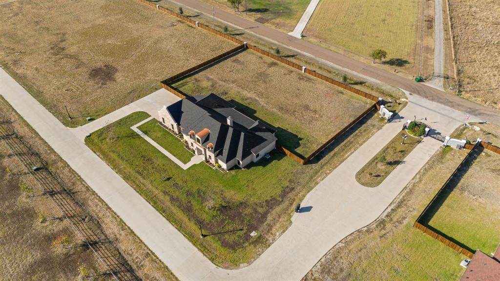 1411 Greyridge Terrace - Photo 1