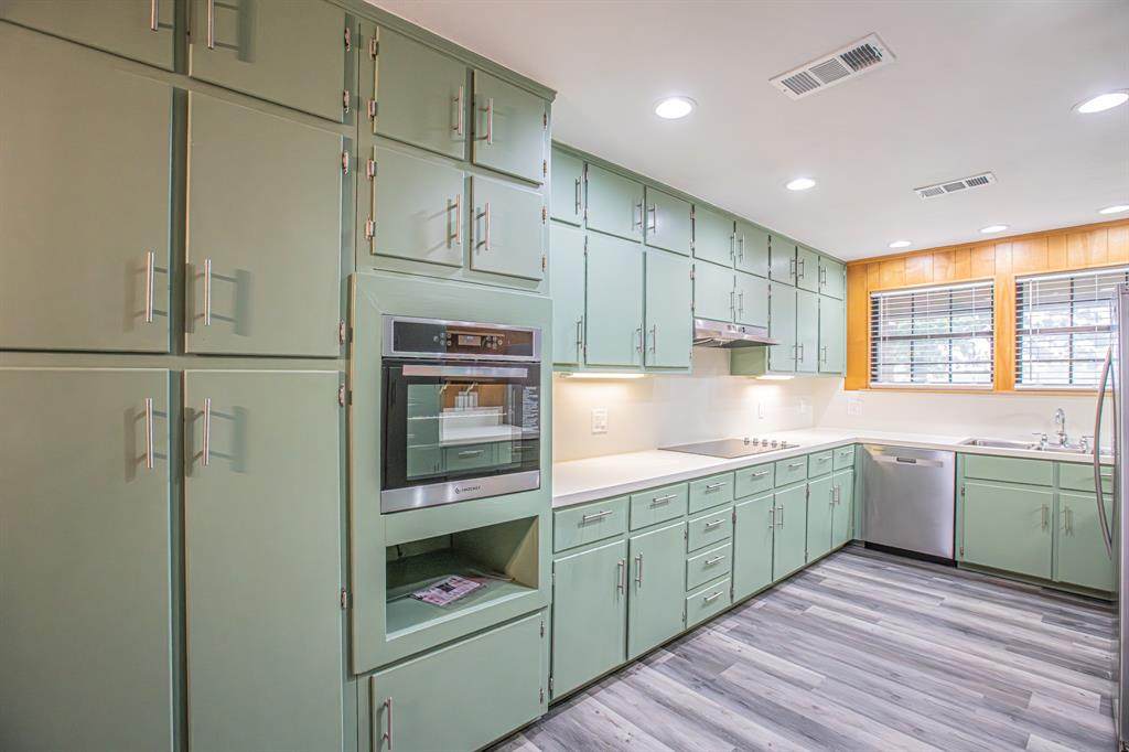 1061 Carnagie Road - Photo 1