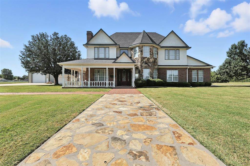 902 Booker Street - Photo 1