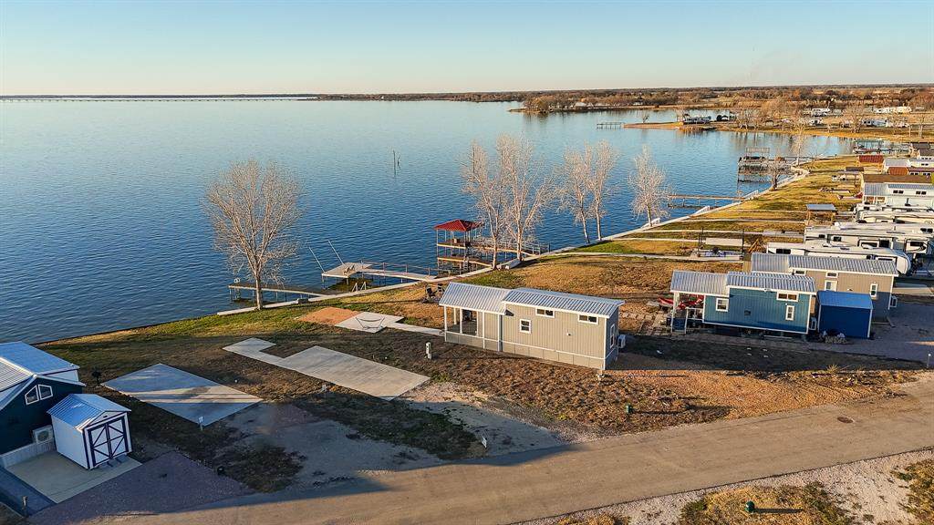 6422 Peninsula Road - Photo 1