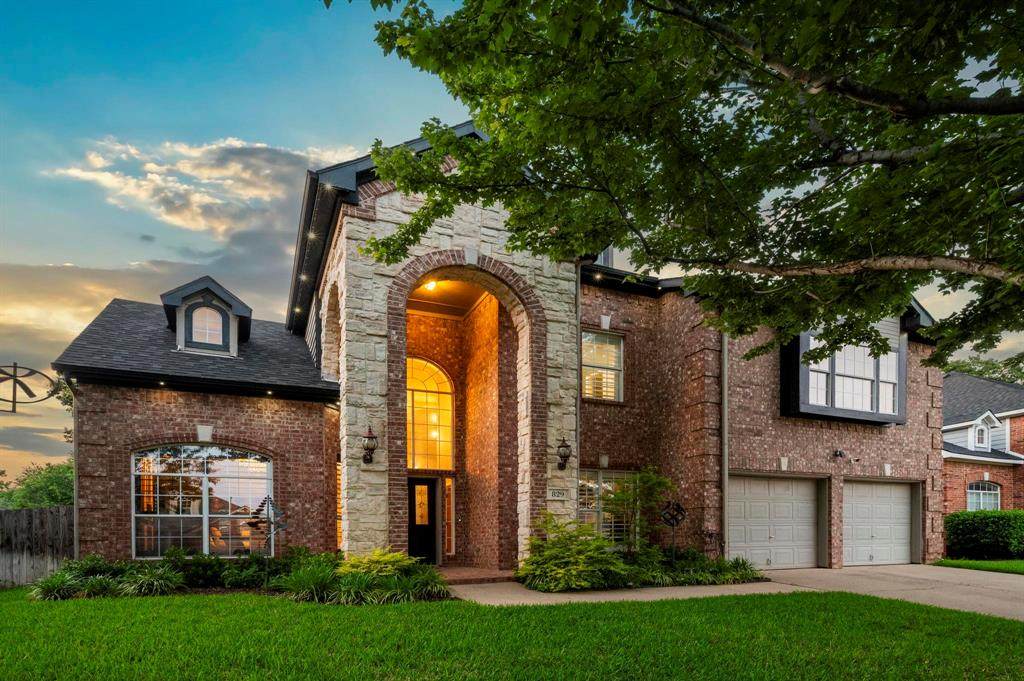 829 Forest Hollow Drive - Photo 1
