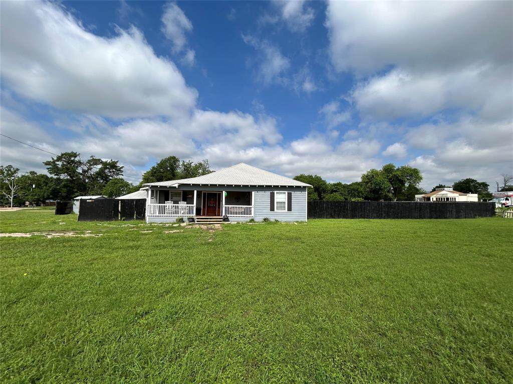 1321 Hall Street - Photo 1