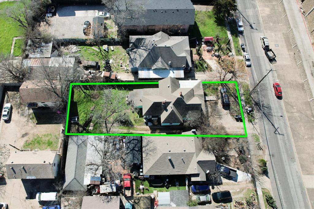 4820 Side Avenue - Photo 1
